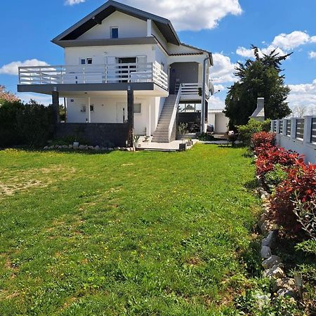 Apartmani Fulir Vrsi Exterior foto