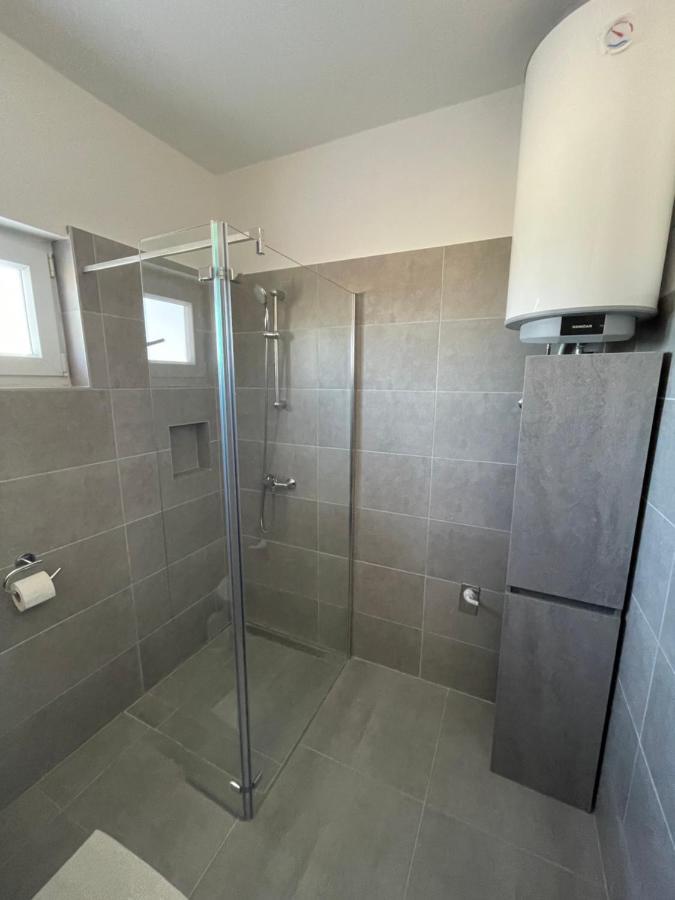 Apartmani Fulir Vrsi Exterior foto